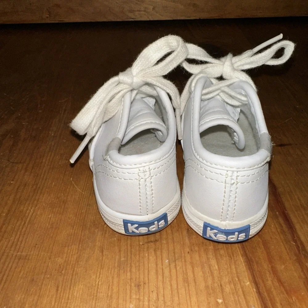 Keds Champion White Leather Cap Toe Sneakers Shoes Little Kids 4W Infant Toddler